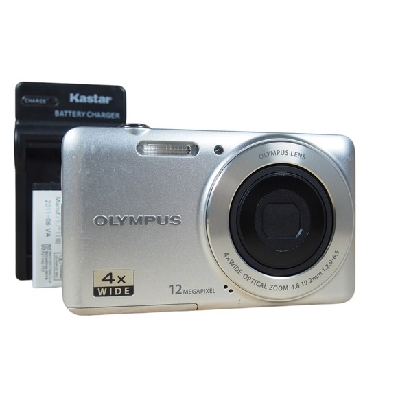 Olympus Other - Olympus‎ VG-110 12.0MP Digital Camera Bundle Silver w/Charger + Battery Tested